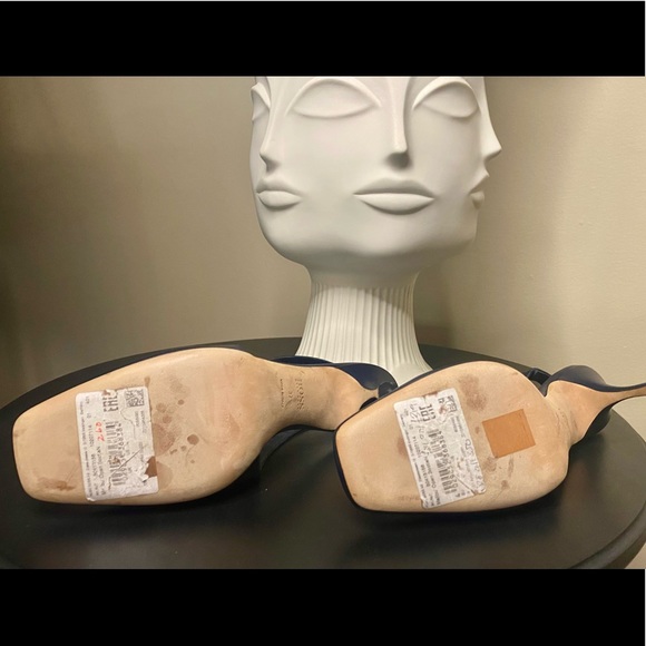 HUGO BOSS  *NWT*  Open Booties In Italian Nappa Leather - Sz 37 - Dark Blue - Picture 6 of 11